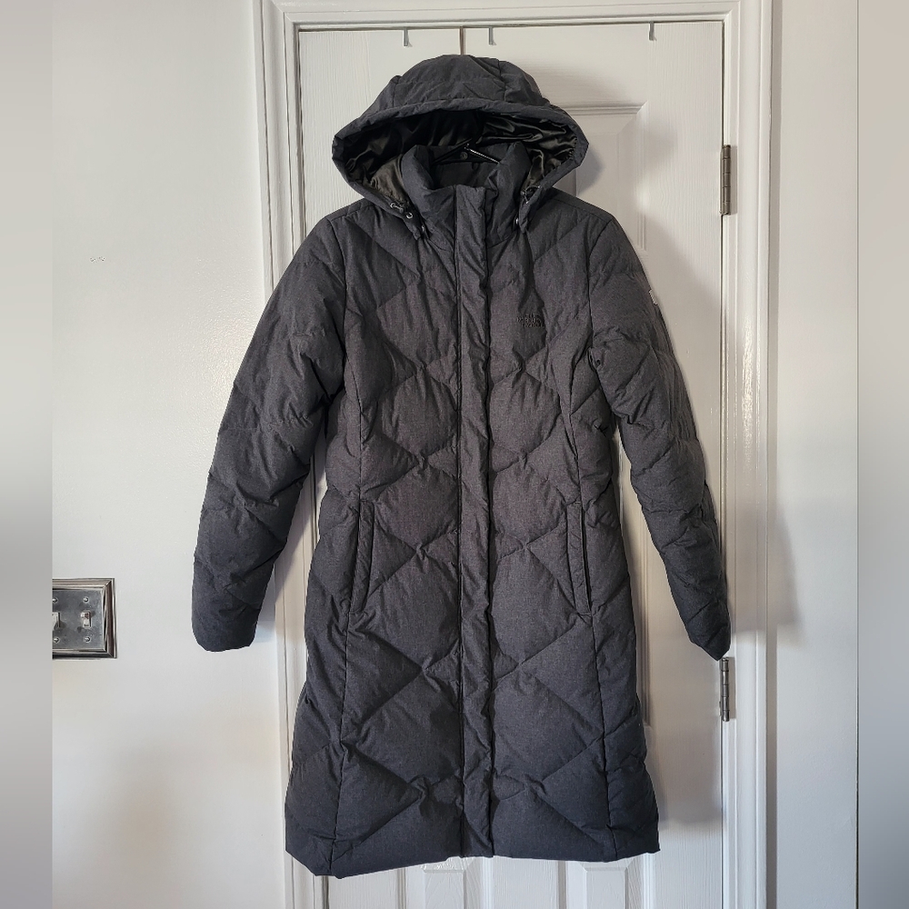 The North Face Women's Miss Metro Down Parka S/P in Grey
